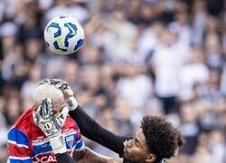 Enlace a Ventajas de teñirse el pelo de blanco