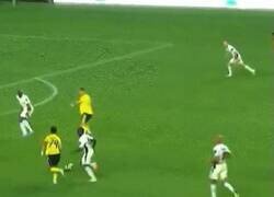 Enlace a Qué peligro. Francotirador derriba a Cristiano en partido de Supercopa