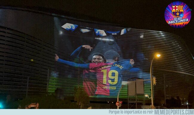 1228551 - Probando la iluminación del Bernabéu