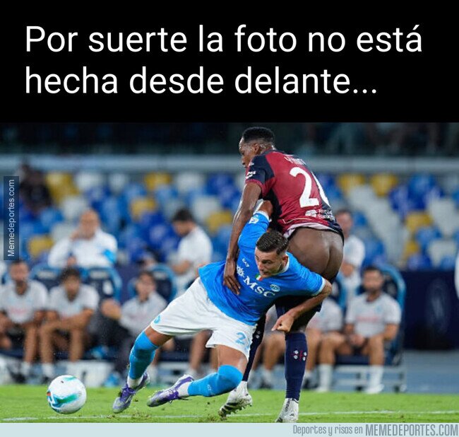1228937 - Qué estarán viendo desde ese banquillo...
