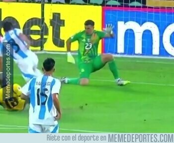 1229585 - ¿Sabías que el Dibu también tiene descendencia alemana?