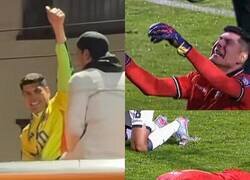 Enlace a Carlos Lampe, portero Boliviano festeja su clasificación a repesca con una camiseta de Colombia