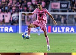 Enlace a Busquets anuncia su retirada