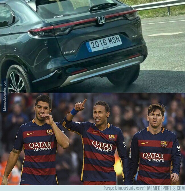 1231426 - ¿Cari, por qué le haces una foto a ese coche? Tú nunca lo entenderías