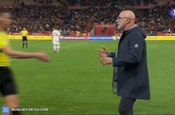 Enlace a De La fuente rechaza el saludo del cuarto árbitro. En rueda de prensa dijo que 