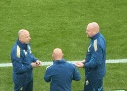 Enlace a Estarán discutiendo de shampoos...