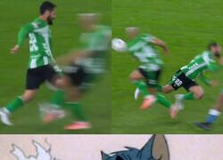 Enlace a La patada de Amrabat a Isco que acabó lesionando a ambos