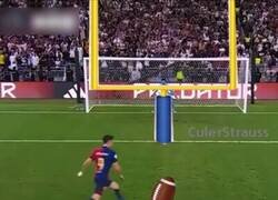 Enlace a Lewandowski chutando el penalti