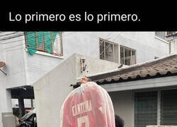 Enlace a Que alguien ponga a salvo las camisetas de fútbol