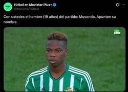 Enlace a Desperdicié una hoja de papel con este chico