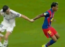 Enlace a Cogiditos de la mano como novios