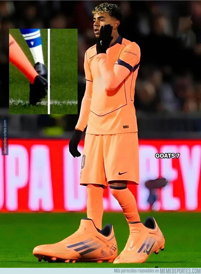 1235205 - Increíble que un offside dependa de si las botas tienen tacos altos o bajos...