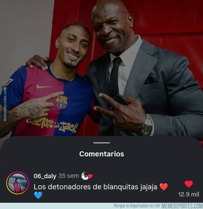 1235268 - Premio al comentario del año