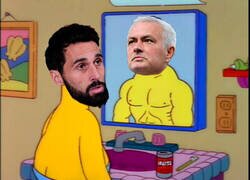 Enlace a ¿Alguien sabe por qué el conocido quiere hacerse pasar por Mourinho?