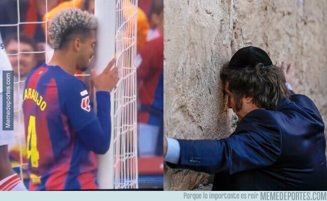 1237505 - Ese poste le fue prometido hace 3000 años.