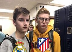 Enlace a Derbi sin porterías titulares