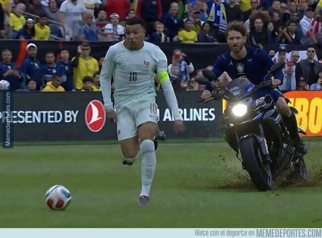 1238068 - Es difícil alcanzar a Mbappé