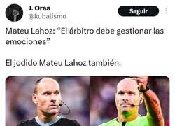Enlace a Mateu va dando lecciones de lo que no se aplicaba a él mismo cuando arbitraba