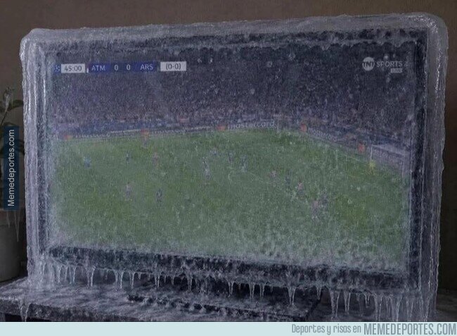 1239456 - Anoche se me congeló la tele