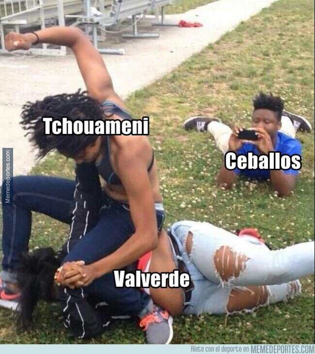 1239760 - Todo esto lo ha tenido que filtrar alguien