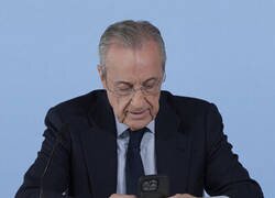 Enlace a ¿Qué mira Florentino en el móvil?