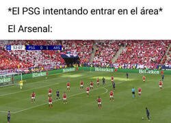 Enlace a Para mí que metieron a defender a más gente de la permitida