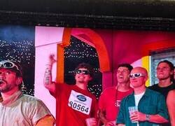 Enlace a Mira quién estaba en la casita de Bad Bunny...