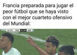 Enlace a Mucha pólvora, poco juego