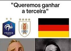 Enlace a ¿Cómo que la tercera?