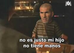 Enlace a Zidane viendo el Argentina-Argelia