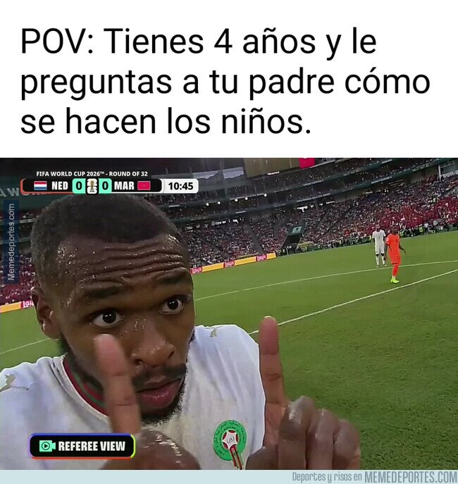 1242226 - Te lo intenta explicar lo mejor que puede