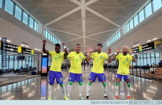 1242607 - Samba en el aeropuerto