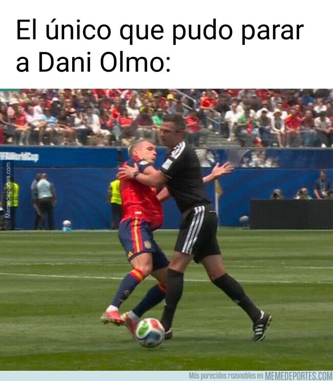 1243032 - ¿Qué pasa si es el árbitro el que hace una falta?