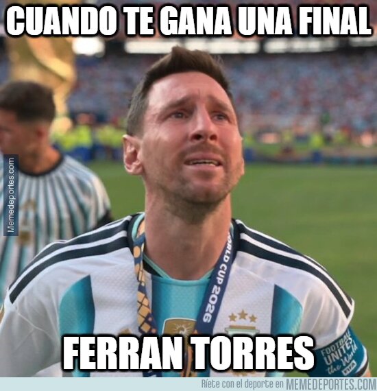 1243570 - El tiburón se comió a Messi