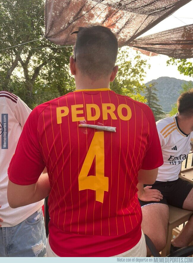 1243712 - Premio a la camiseta del año