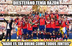 Enlace a España nos recordó que el fútbol es un juego de equipo