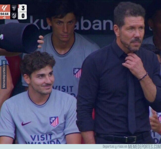 1245642 - El momento más feliz de Julián en todo el año