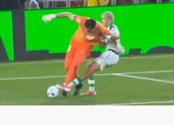 Enlace a Se aburrió Szczesny