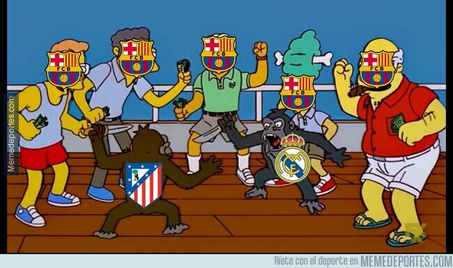 1246139 - Culés viendo el derbi madrileño