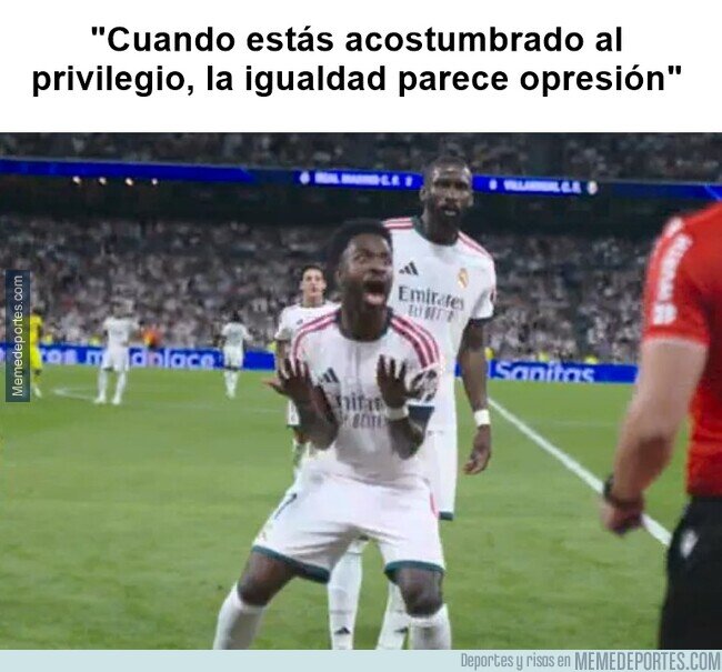 1247066 - Mira lo indignado que está...