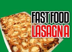 Enlace a Una lasaña épica hecha con comida fast-food