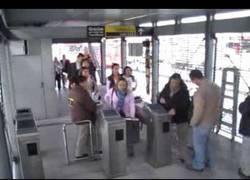 Enlace a ¿Que no me dejas pasar?