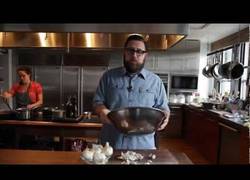 Enlace a Como pelar una cebolla un 10 segundos