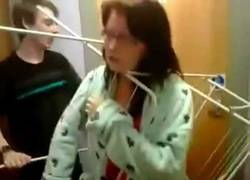 Enlace a Atrapada en el tendedero