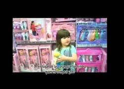 Enlace a ¿Por qué lo rosa solo es para las niñas? (Inglés)