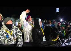 Enlace a Primer frontflip sobre una moto de nieve