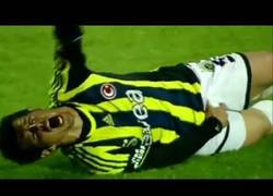 Enlace a Es hora de patear el racismo