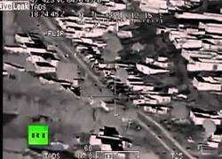 Enlace a Un piloto de EE. UU. bombardea afganos al son de 'Bye Bye Ms. American pie' [0:25]