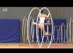 Enlace a Lo hace con tanta facilidad