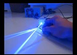 Enlace a En poco tiempo ya tenemos espadas láser
